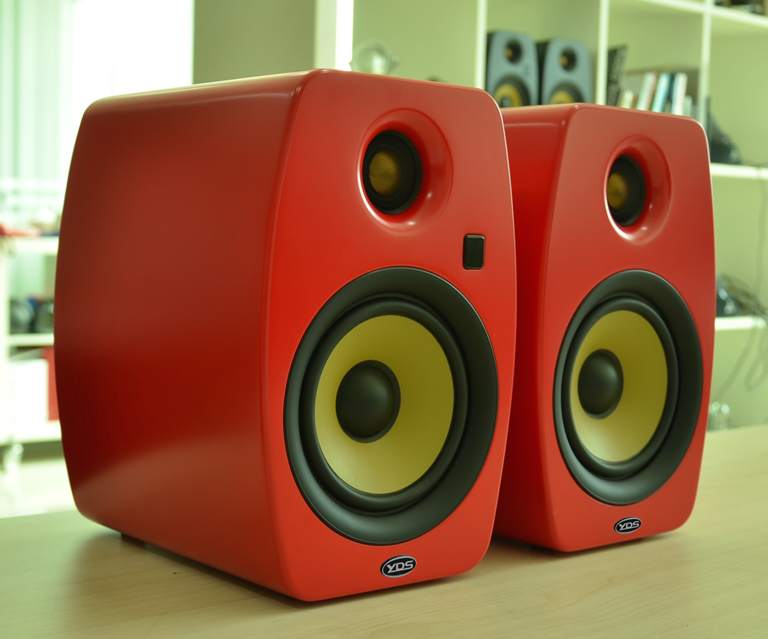 HIFI speakers-4 inch 2-way active powered bluetooth speaker